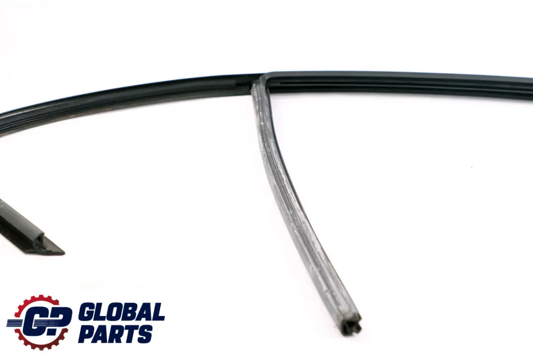Fenster Führungs Dichtung Für Hintertür Links für BMW F20 LCI mit Teilenummer 7240839 BMW F20 LCI Fenster Führungs Dichtung Für Hintertür Links - SKU 7240839 - Teilenummer 7240839