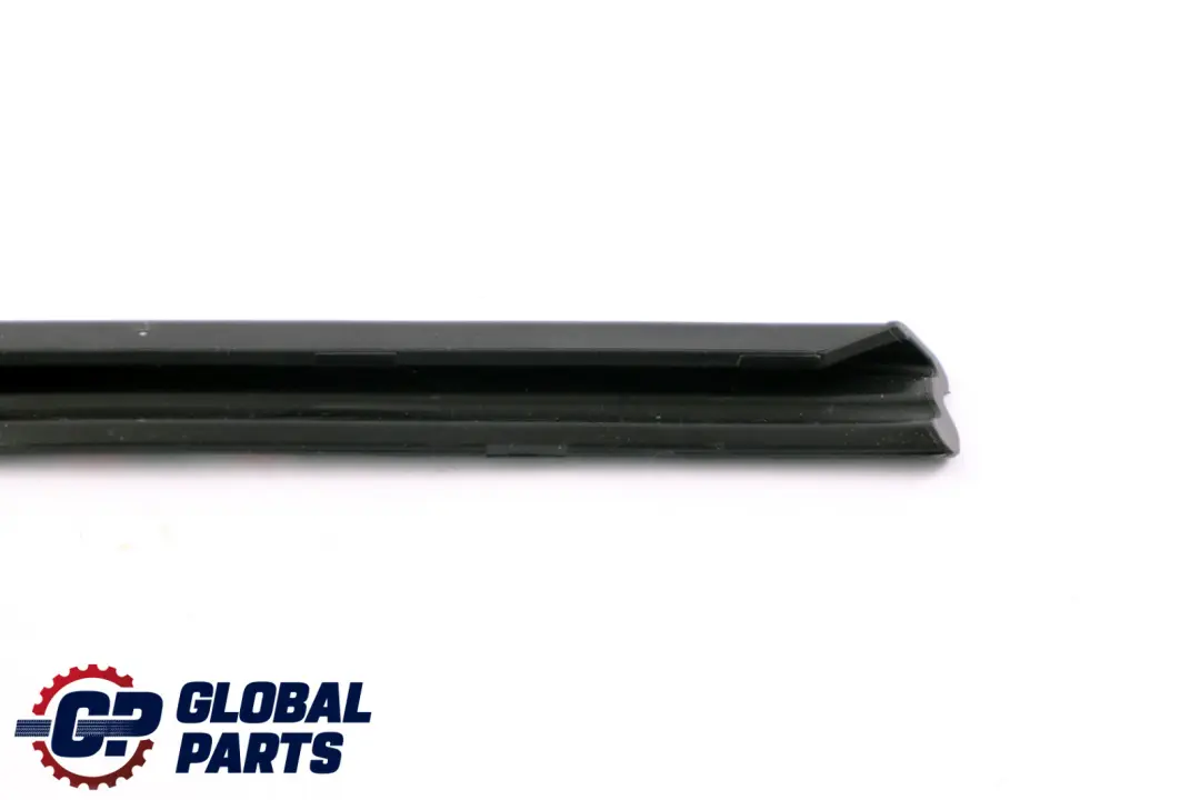 BMW Serie 1 F20 F20N LCI Junta Tapa Banda De Sellado Trasera Derecha - SKU 7240842 - Número de pieza 7240842