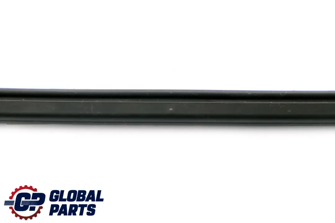 BMW Serie 1 F20 F20N LCI Junta Tapa Banda De Sellado Trasera Derecha - SKU 7240842 - Número de pieza 7240842