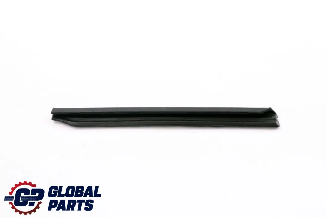 Guarnizione Coperchio Striscia Tenuta Posteriore Destra per BMW F20 F20N LCI con numero di parte 7240842 BMW F20 F20N LCI Guarnizione Coperchio Striscia Tenuta Posteriore Destra - SKU 7240842 - Numero di parte 7240842