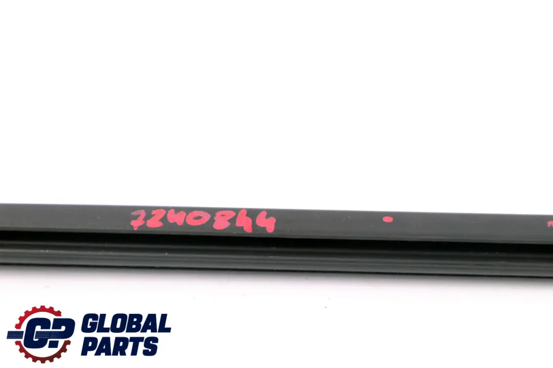 BMW 1 Series F20 LCI Door Inner Weatherstrip Rear Right O/S - SKU 7240844 - Part number 7240844