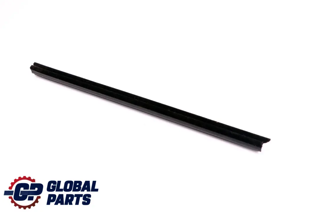 BMW 1 F20 LCI Schachtabdichtung Interieur Porte Arriere Droit - SKU 7240844 - Numéro de pièce 7240844