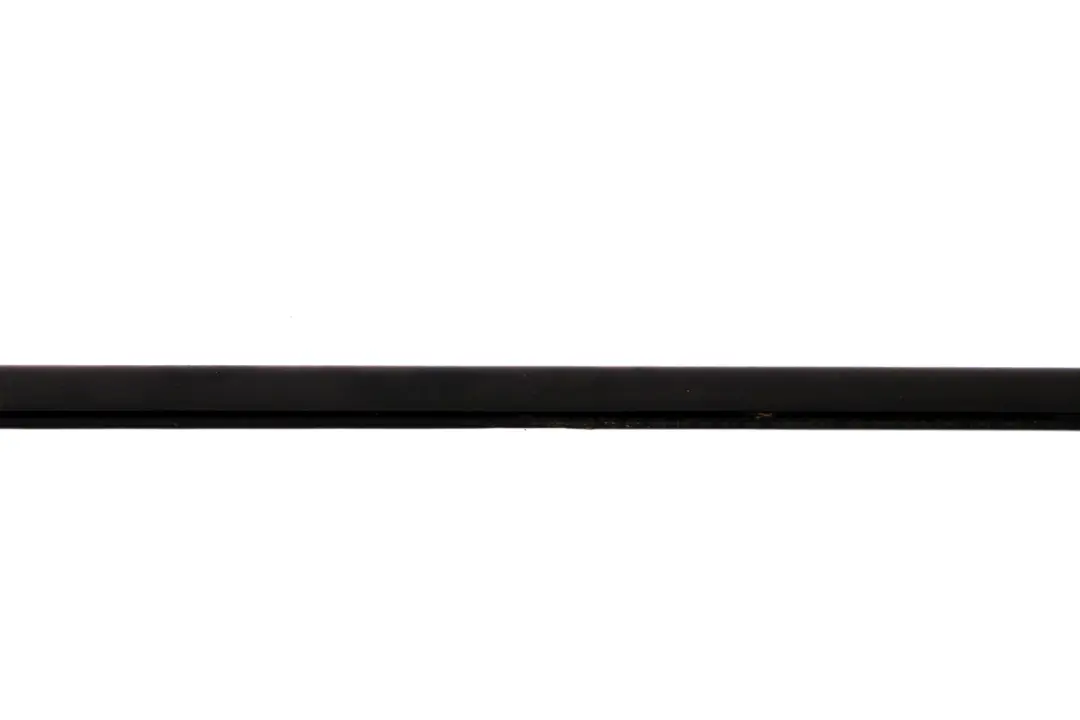 Puerta Trasera Izquierda Exterior Canal Sellado Embellecedor Negro para BMW F20 con número de pieza 7240845 BMW F20 Puerta Trasera Izquierda Exterior Canal Sellado Embellecedor Negro - SKU 7240845 - Número de pieza 7240845