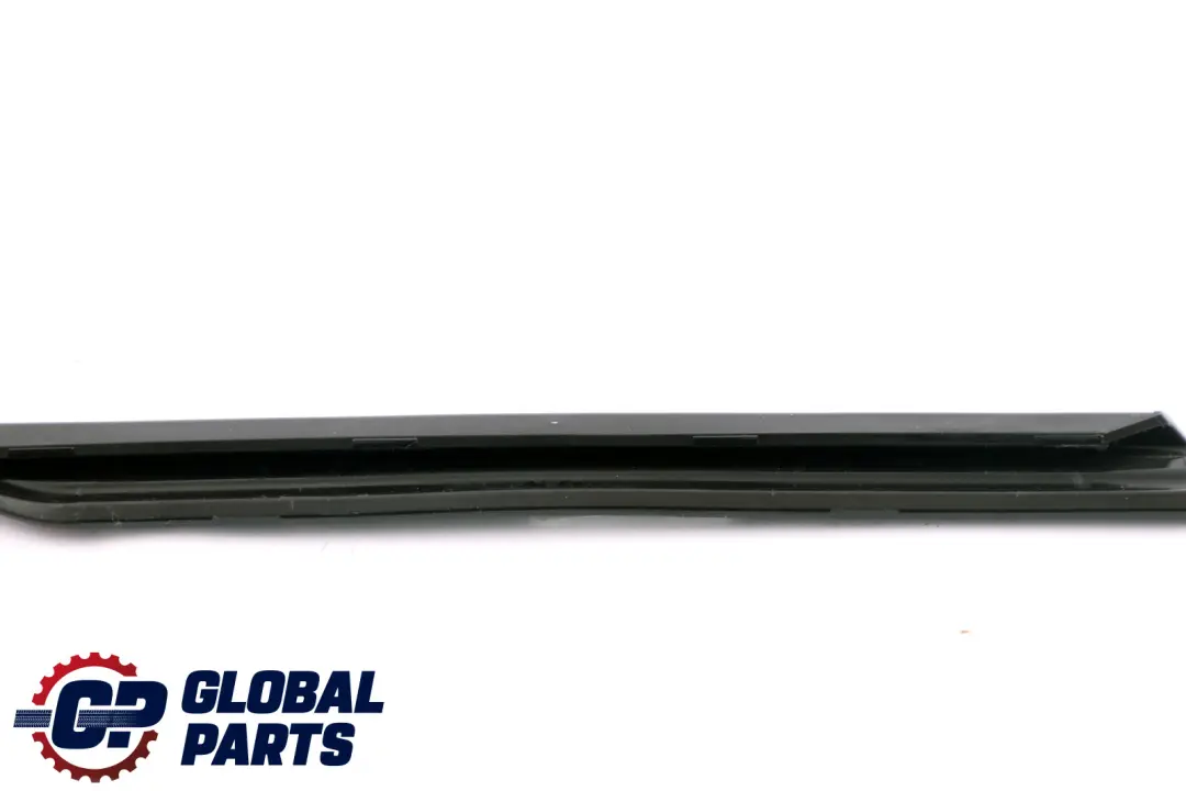 Sealing Seal Cover Column B Right O/S to BMW 1 Series F20 LCI with Part number 7240852 BMW 1 Series F20 LCI Sealing Seal Cover Column B Right O/S - SKU 7240852 - Part number 7240852