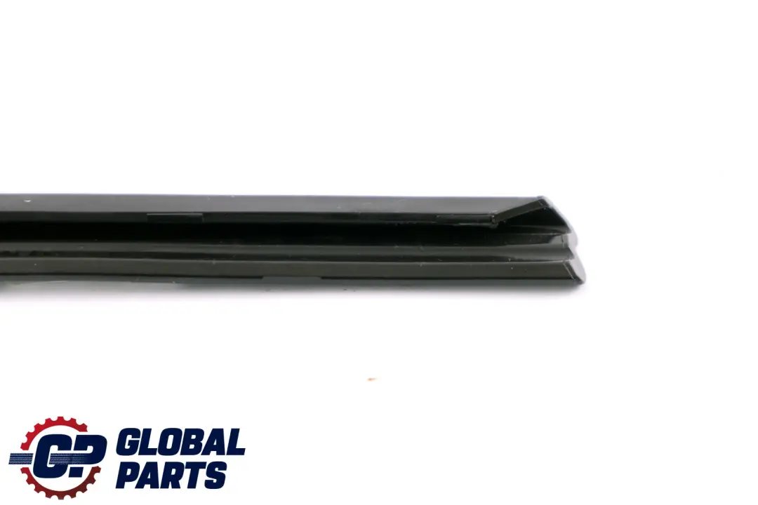 Sealing Seal Cover Column B Right O/S to BMW 1 Series F20 LCI with Part number 7240852 BMW 1 Series F20 LCI Sealing Seal Cover Column B Right O/S - SKU 7240852 - Part number 7240852