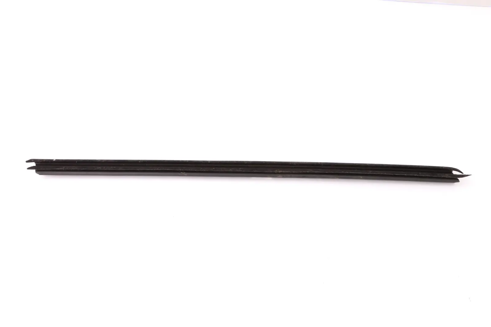 BMW 1 Series F20 F20N LCI Front Channel Seal Window Guide Web Right O/S 7240860
