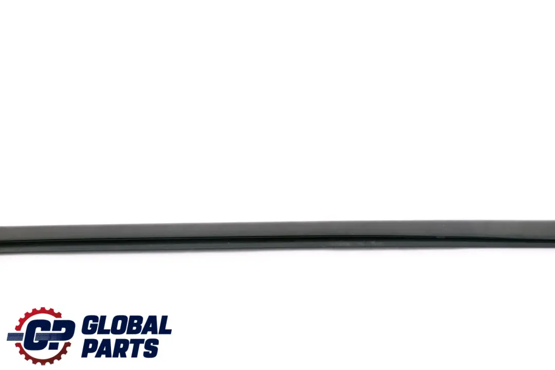 Moldura Tira Sellado Canal Exterior Puerta Delantera Izquierda para BMW F20 con número de pieza 7240861 BMW F20 Moldura Tira Sellado Canal Exterior Puerta Delantera Izquierda - SKU 7240861 - Número de pieza 7240861