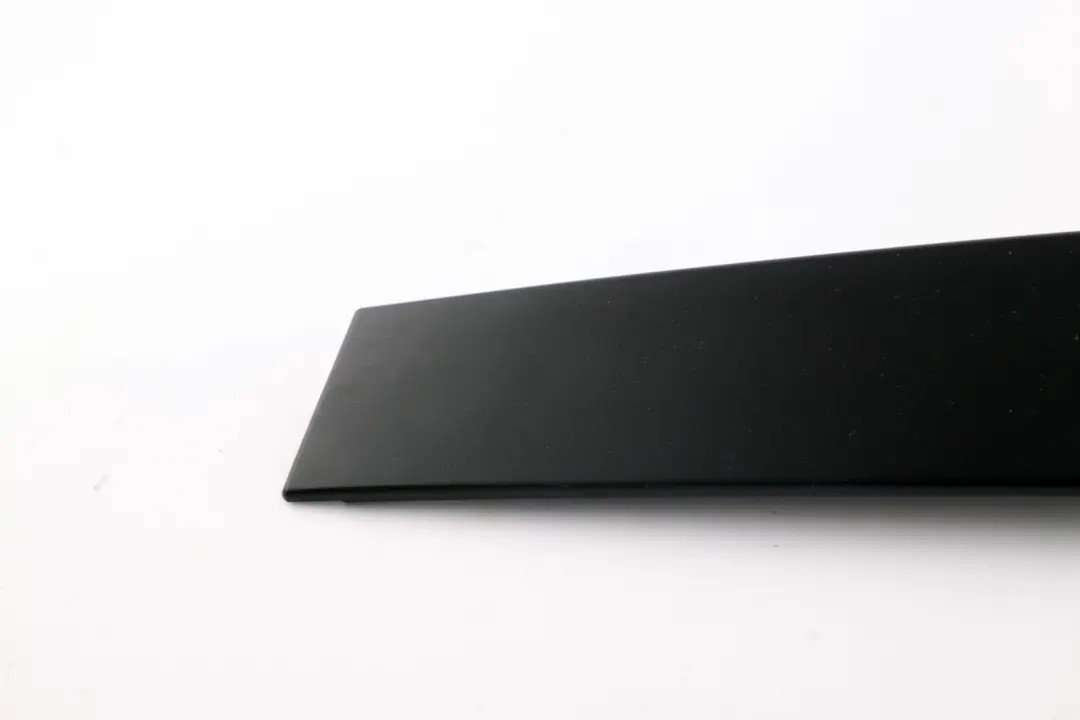 Osłona słupka B drzwi prawy przód BMW F20 do o numerze 7240864 Osłona słupka B drzwi prawy przód BMW F20 - SKU 7240864 - Numer Części 7240864