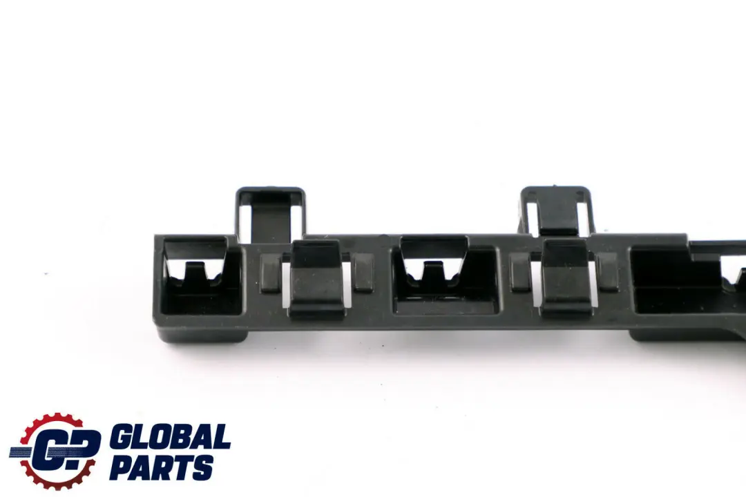 Barre de Support a Gauche Couverture Seuil pour BMW 3 F30 F31 LCI à propos du numéro de pièce 7240873 BMW 3 F30 F31 LCI Barre de Support a Gauche Couverture Seuil - SKU 7240873 - Numéro de pièce 7240873