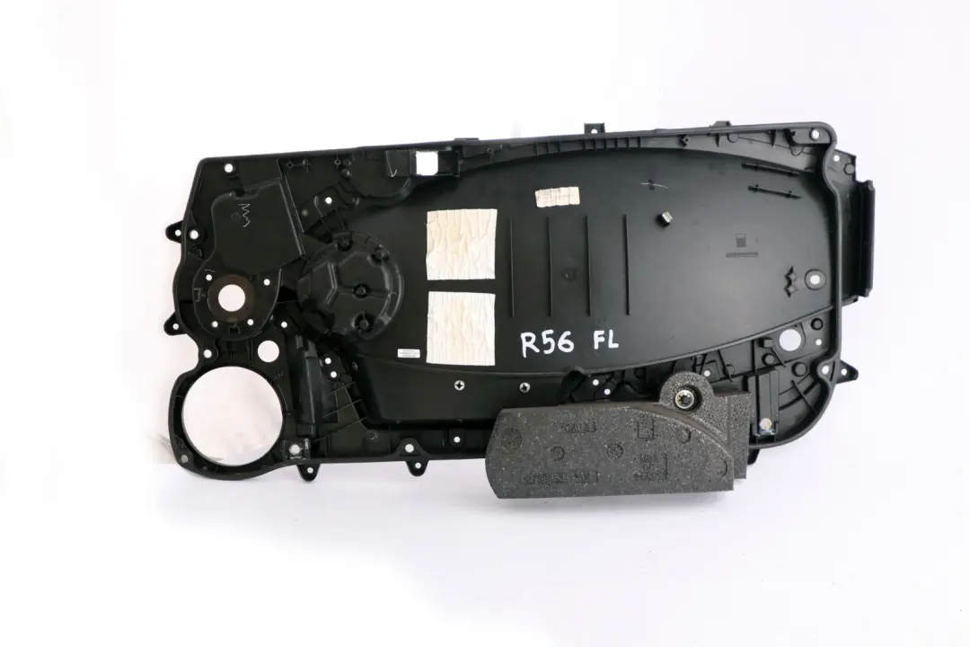 Panel embellecedor tarjeta puerta izquierda CARBONO NEGRO para Mini One R55 R56 R57 con número de pieza 51417241001 Mini One R55 R56 R57 Panel embellecedor tarjeta puerta izquierda CARBONO NEGRO - SKU 7241001 - Número de pieza 51417241001