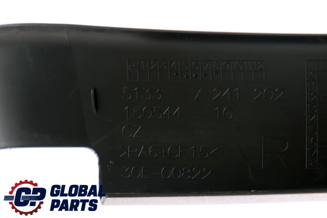 BMW 1 er F20 LCI Abdeckung Fensterrahmen Vorne Rechts - SKU 7241202 - Teilenummer 7241202