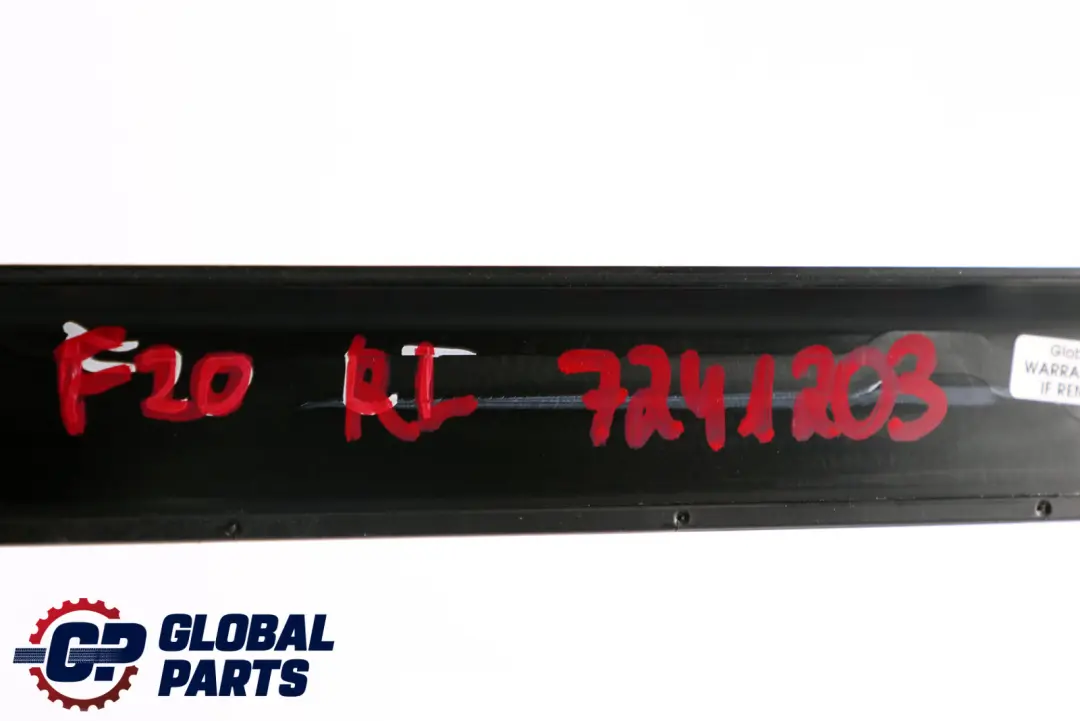 Porta Posteriore Sinistra Telaio Finestra Copertura per BMW F20 con numero di parte 7241203 BMW F20 Porta Posteriore Sinistra Telaio Finestra Copertura - SKU 7241203 - Numero di parte 7241203