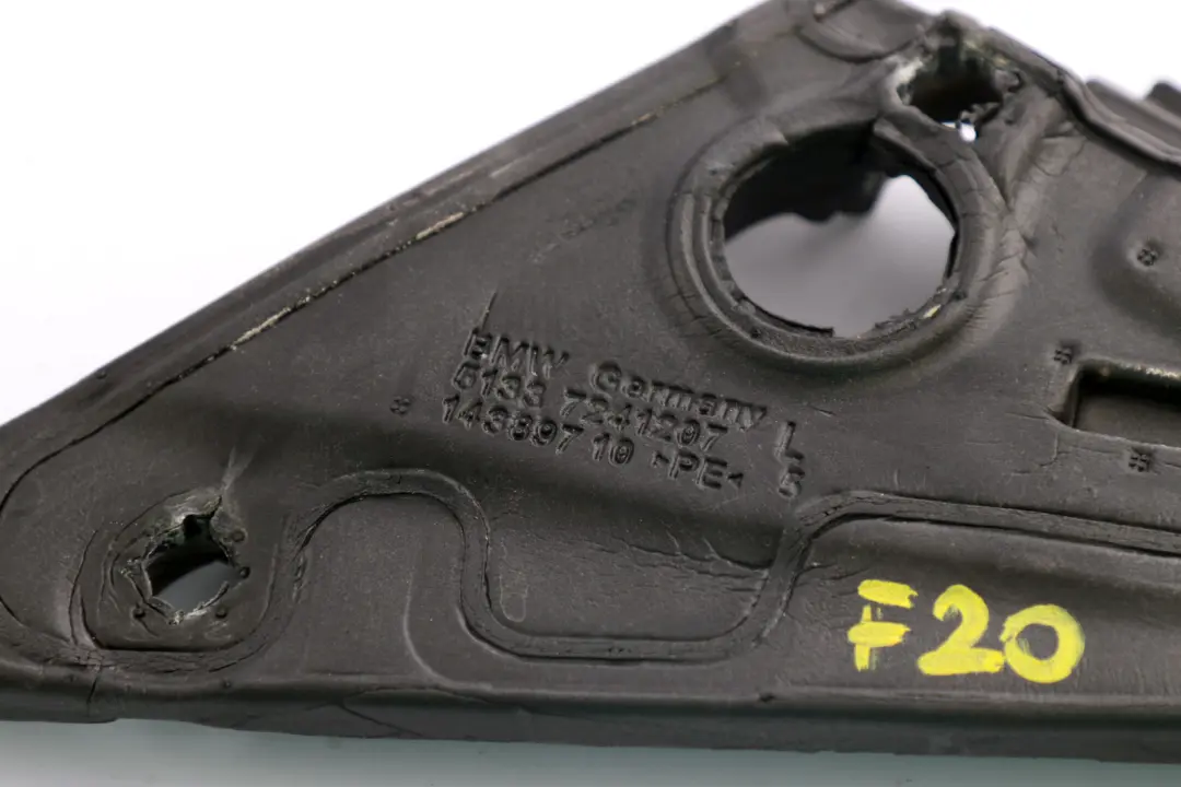 Junta Espejo Exterior Izquierdo Triangulo para BMW F20 F20N LCI con número de pieza 7241207 BMW F20 F20N LCI Junta Espejo Exterior Izquierdo Triangulo - SKU 7241207 - Número de pieza 7241207