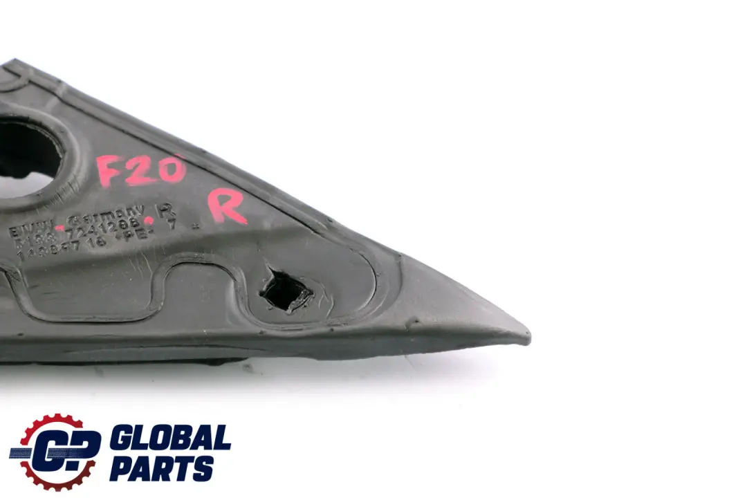 Prawa Pianka Uszczelka Trójkąt Lusterka do BMW F20 o numerze 7241208 BMW F20 Prawa Pianka Uszczelka Trójkąt Lusterka - SKU 7241208 - Numer Części 7241208