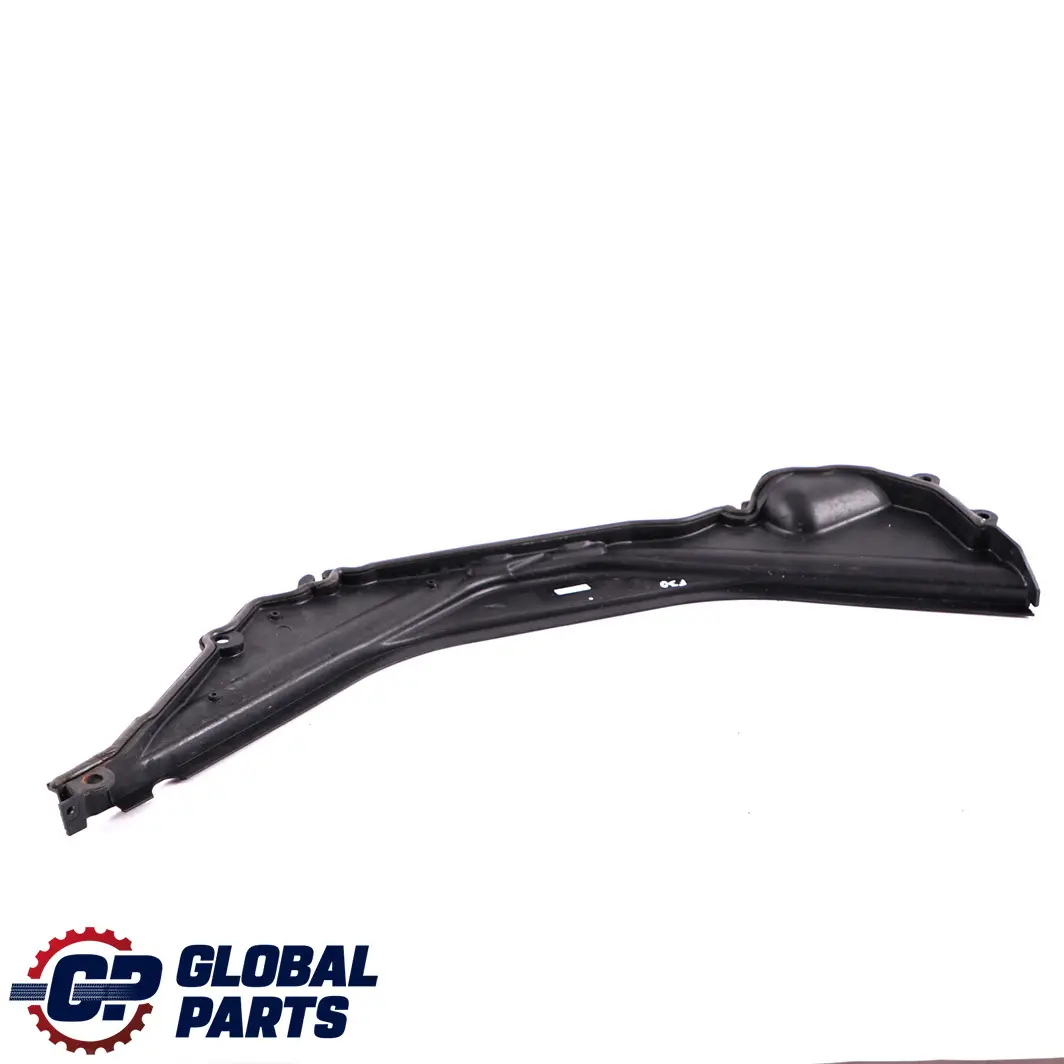 Parete divisoria Unità di scompartimento Top per BMW 1 3 F20 F30 F31 con numero di parte 7241823 BMW 1 3 F20 F30 F31 Parete divisoria Unità di scompartimento Top - SKU 7241823 - Numero di parte 7241823