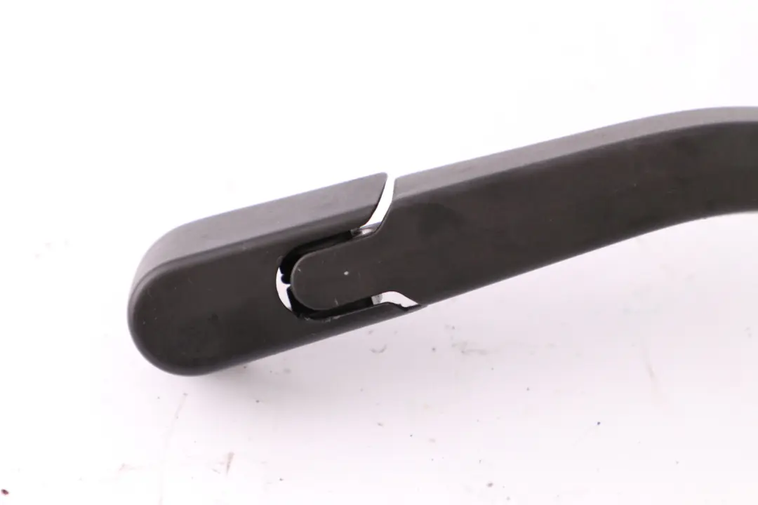 Lunette Arriere Bras Essuie-Glace 7241984 pour BMW 1 Serie F20 F21 à propos du numéro de pièce 7241985 BMW 1 Serie F20 F21 Lunette Arriere Bras Essuie-Glace 7241984 - SKU 7241985 - Numéro de pièce 7241985