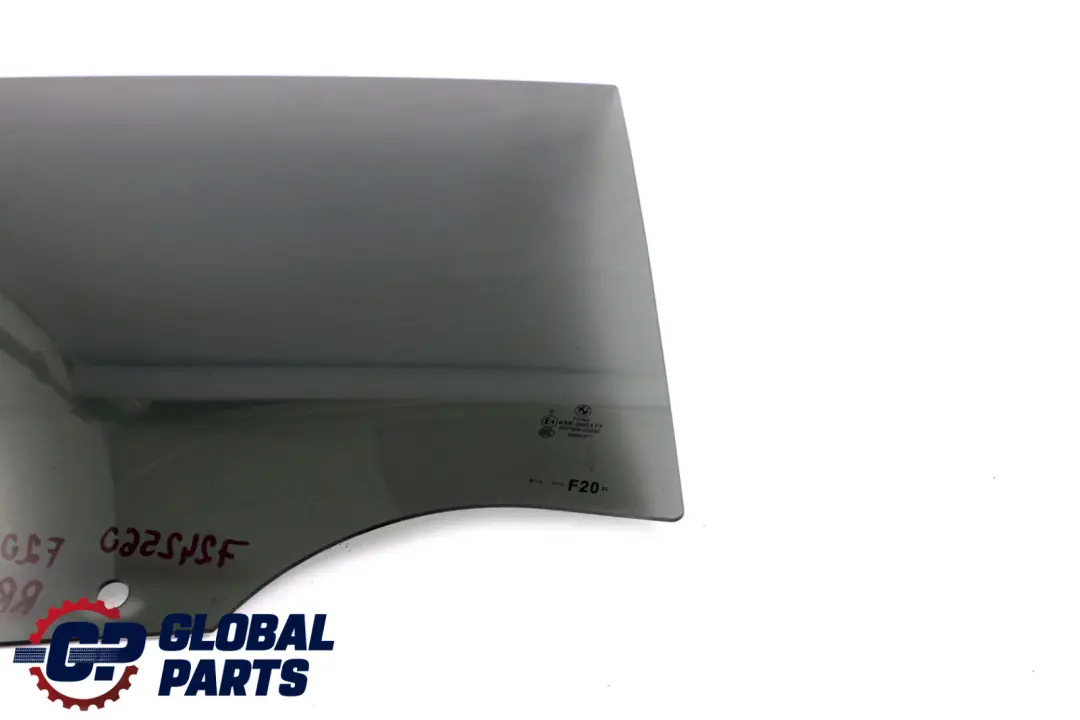 Vetro Finestrino Portiera Posteriore Destro AS3 per BMW F20 con numero di parte 7242560 BMW F20 Vetro Finestrino Portiera Posteriore Destro AS3 - SKU 7242560 - Numero di parte 7242560