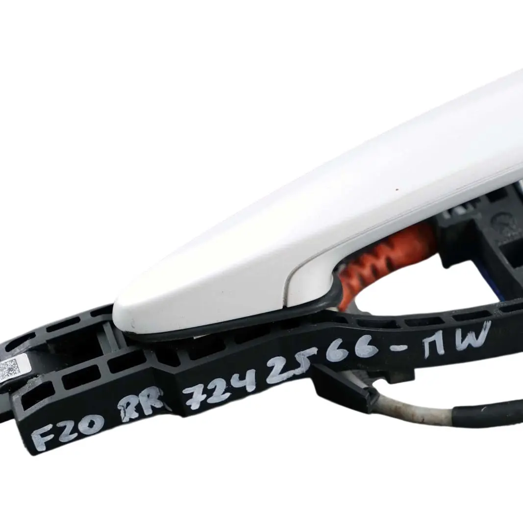 Complete Rear Right Grab Handle O/S Mineralweiss Mineral White A96 to BMW 1 F20 with Part number 7242566 BMW 1 F20 Complete Rear Right Grab Handle O/S Mineralweiss Mineral White A96 - SKU 7242566-MW - Part number 7242566