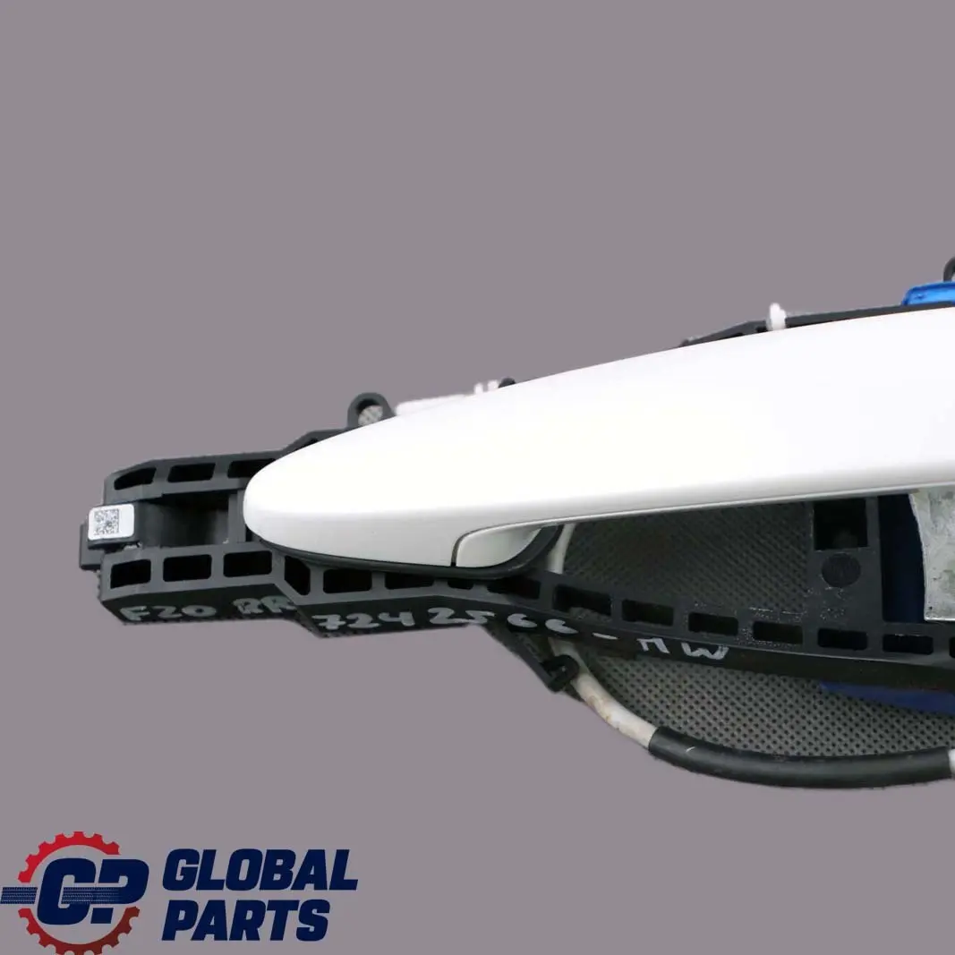 Complete Rear Right Grab Handle O/S Mineralweiss Mineral White A96 to BMW 1 F20 with Part number 7242566 BMW 1 F20 Complete Rear Right Grab Handle O/S Mineralweiss Mineral White A96 - SKU 7242566-MW - Part number 7242566