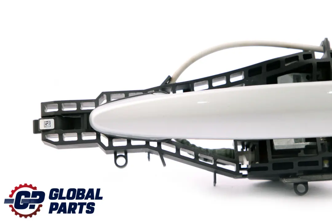 Left Outside Door Grab Handle N/S Glacier Silver to BMW F30 F80 M3 Rear with Part number 7242567 BMW F30 F80 M3 Rear Left Outside Door Grab Handle N/S Glacier Silver - SKU 7242567-GSB - Part number 7242567