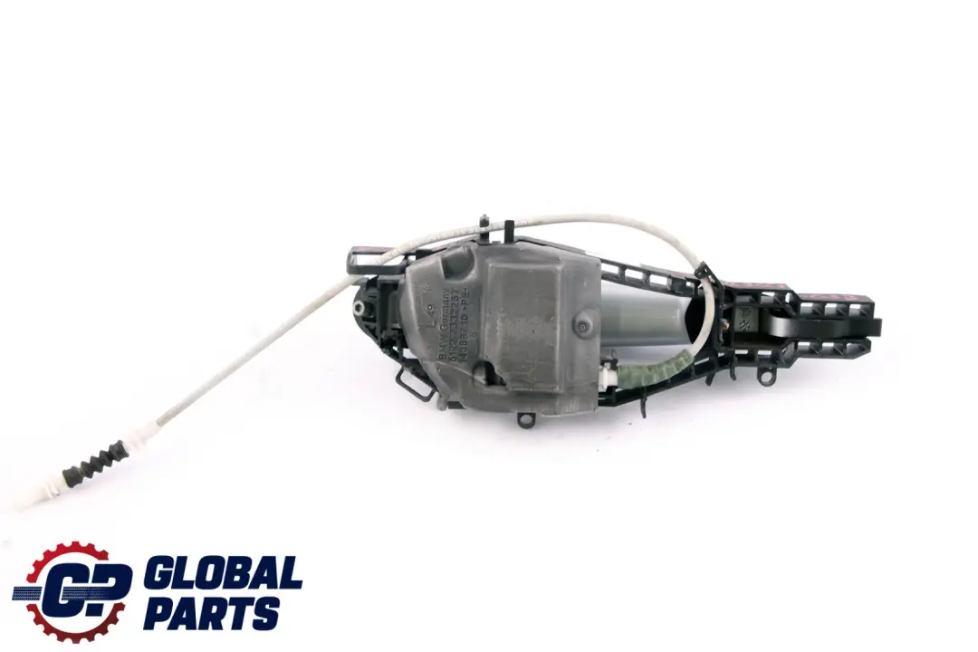 Puerta Trasera Izquierda Exterior Tirador Glacier Silver para BMW F30 F80 M3 con número de pieza 7242567 BMW F30 F80 M3 Puerta Trasera Izquierda Exterior Tirador Glacier Silver - SKU 7242567-GSB - Número de pieza 7242567