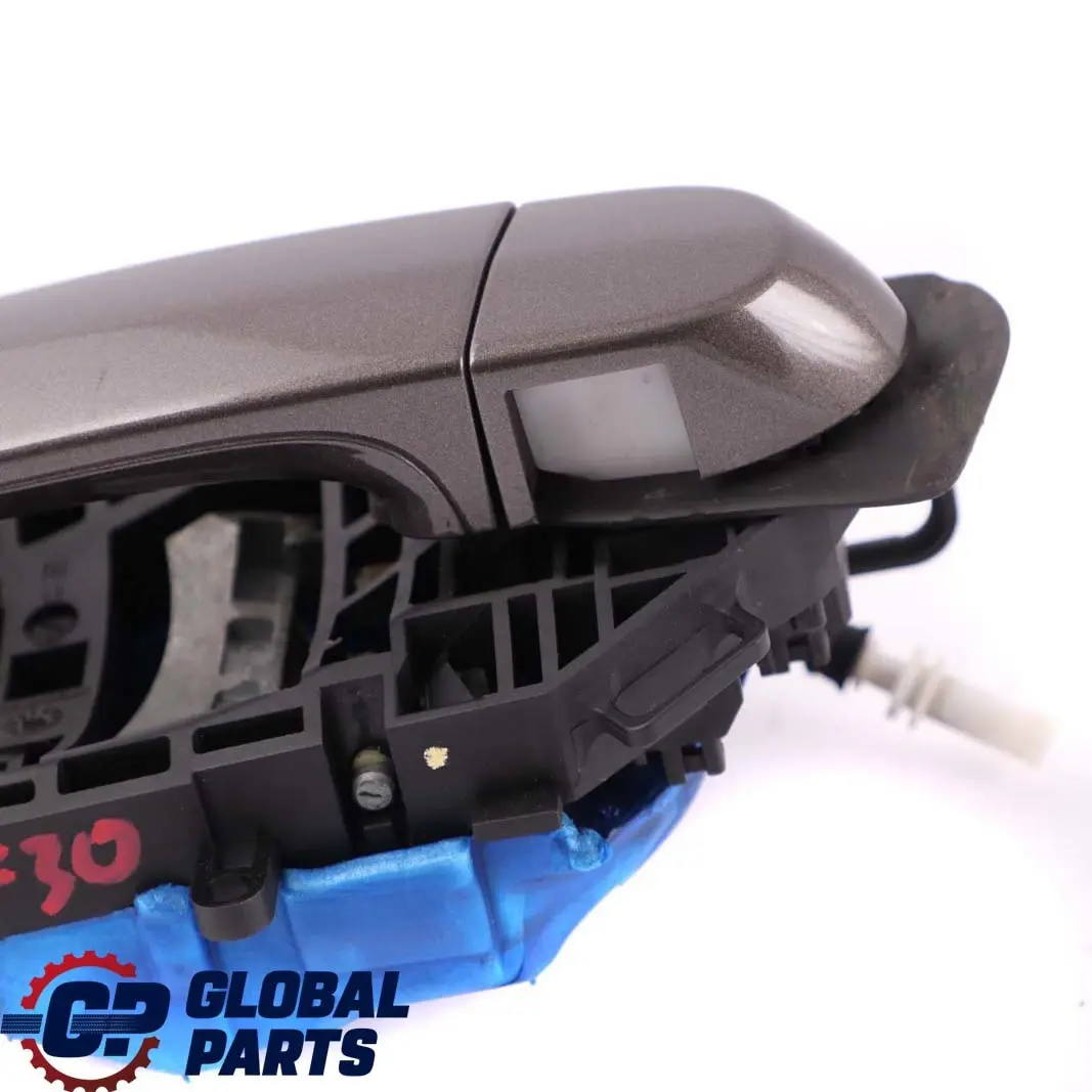 BMW F30 F31 Poignée de Porte Extérieure Arrière Gauche Mineral Grau Metallic B39 - SKU 7242567-MG - Numéro de pièce 7242567