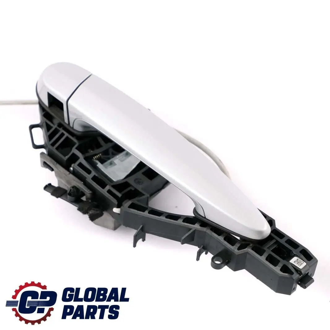 Right Outside Door Grab Handle O/S Glacier Silber A83 Silver to BMW 3 F30 F31 Rear with Part number 7242568 BMW 3 F30 F31 Rear Right Outside Door Grab Handle O/S Glacier Silber A83 Silver - SKU 7242568-GSB - Part number 7242568