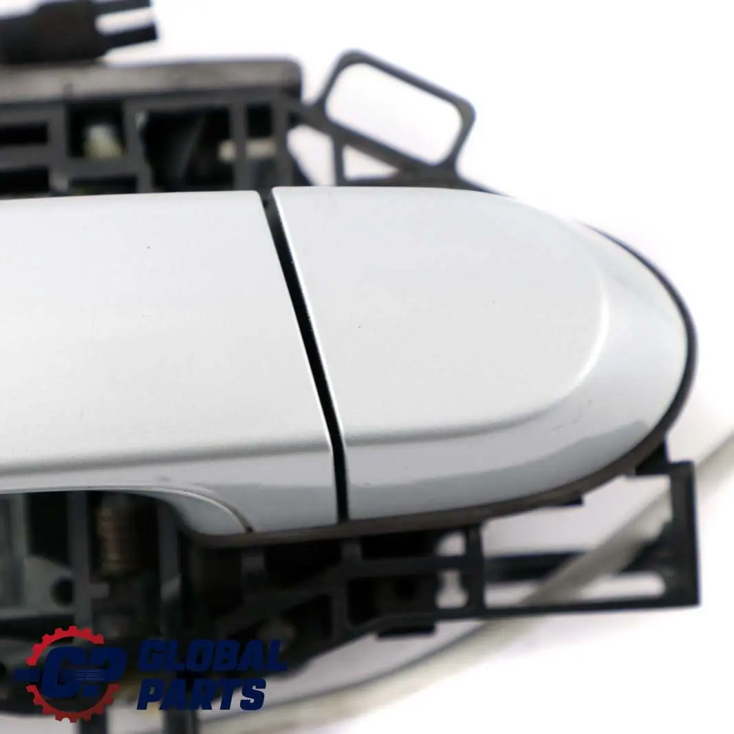 Griffbügel Hinten Rechts Glacier Silber Metallic A83 für BMW 3 er F30 F31 mit Teilenummer 7242568 BMW 3 er F30 F31 Griffbügel Hinten Rechts Glacier Silber Metallic A83 - SKU 7242568-GSB - Teilenummer 7242568