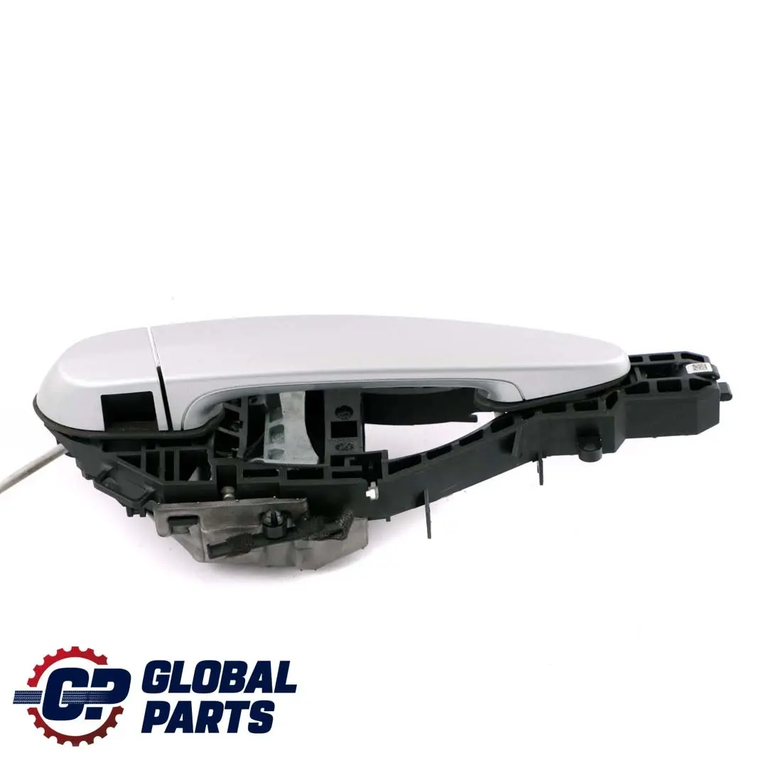 Griffbügel Hinten Rechts Glacier Silber Metallic A83 für BMW 3 er F30 F31 mit Teilenummer 7242568 BMW 3 er F30 F31 Griffbügel Hinten Rechts Glacier Silber Metallic A83 - SKU 7242568-GSB - Teilenummer 7242568