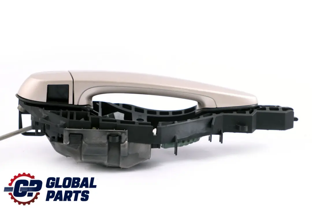 Türgriff Hinten Rechts Orionsilber Silber Metallic A92 für BMW 3 er F30 F31 mit Teilenummer 7242568 BMW 3 er F30 F31 Türgriff Hinten Rechts Orionsilber Silber Metallic A92 - SKU 7242568-ORION - Teilenummer 7242568