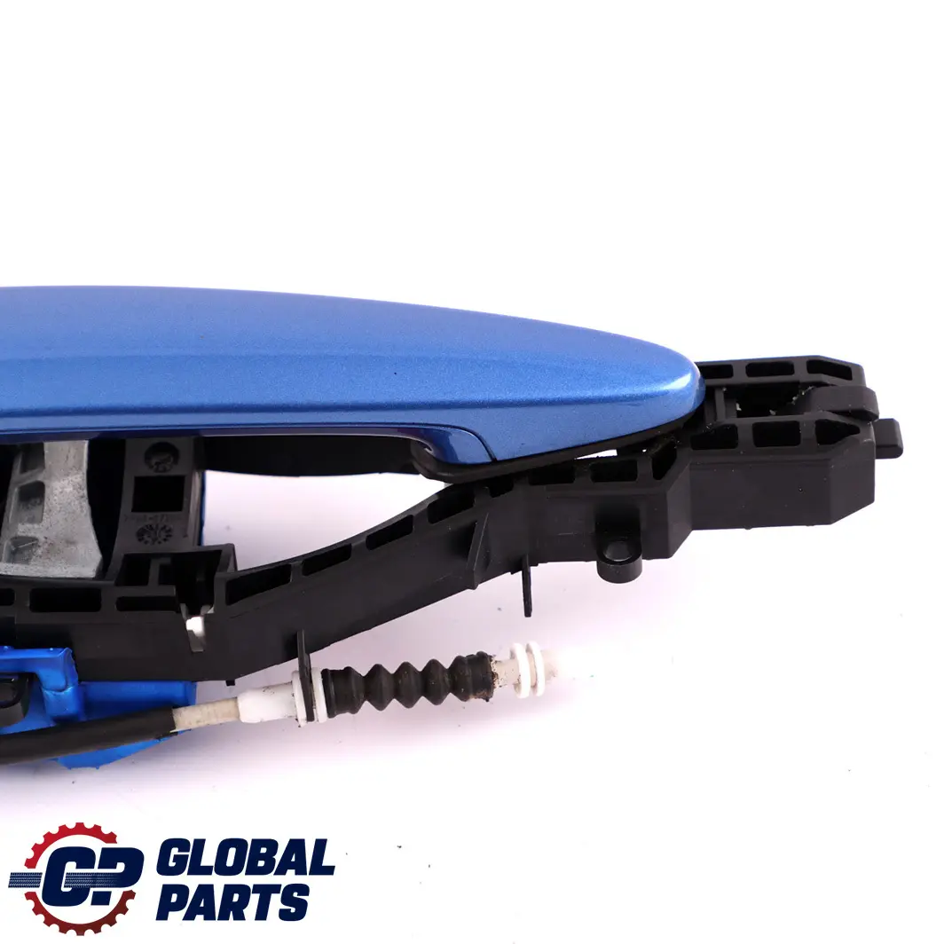 Kompletter Haltegriff Hinten Rechts Estorilblau B45 Blau für BMW 1 er F20 LCI mit Teilenummer 7242575 BMW 1 er F20 LCI Kompletter Haltegriff Hinten Rechts Estorilblau B45 Blau - SKU 7242575-EB1 - Teilenummer 7242575