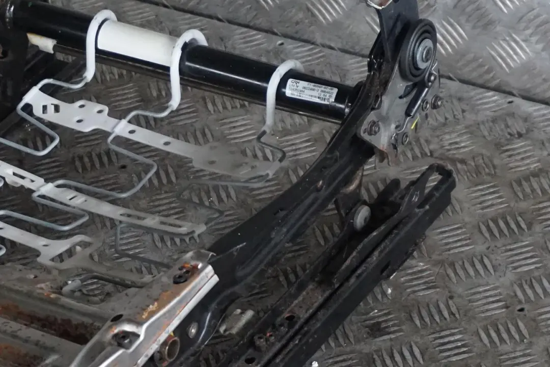 BMW 1 3 4 Series F20 F30 F31 F34 Front Right O/S Seat Frame Backrest Mechanism - SKU 7243524 - Part number 7243524