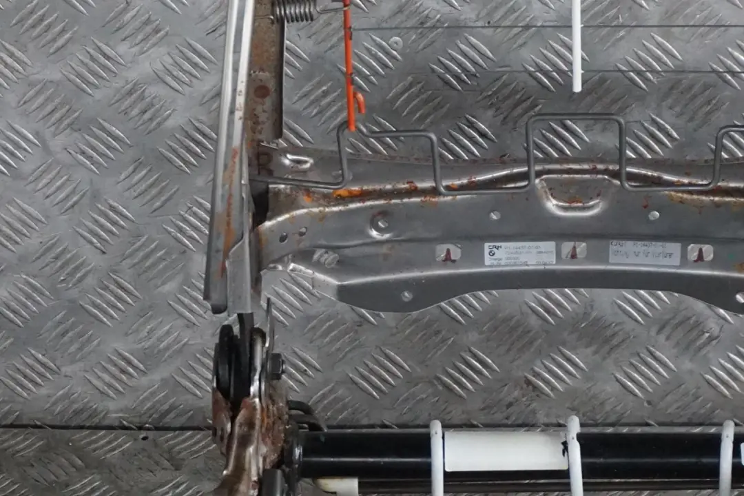 Front Right O/S Seat Frame Backrest Mechanism to BMW 1 3 4 Series F20 F30 F31 F34 with Part number 7243524 BMW 1 3 4 Series F20 F30 F31 F34 Front Right O/S Seat Frame Backrest Mechanism - SKU 7243524 - Part number 7243524