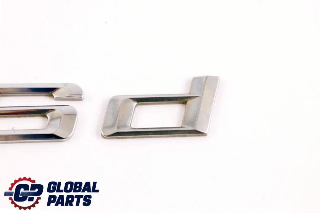 Emblema Adherido Trasero 116d Diesel para BMW E81 E87 LCI F20 F21 LCI con número de pieza 7244595 BMW E81 E87 LCI F20 F21 LCI Emblema Adherido Trasero 116d Diesel - SKU 7244595 - Número de pieza 7244595