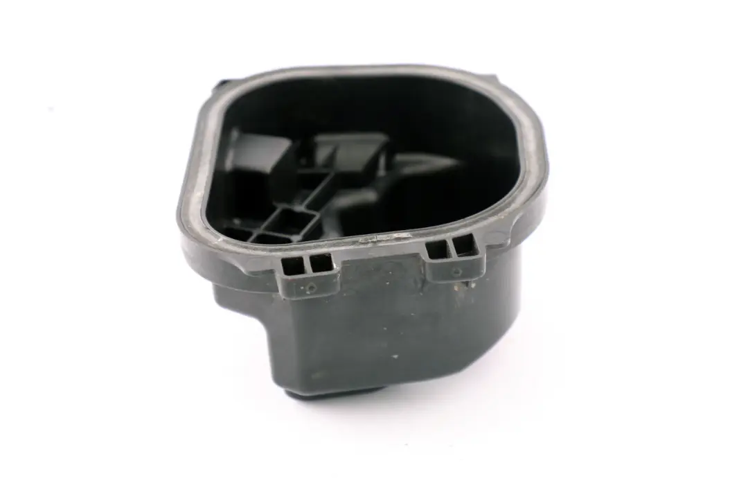 Capuchon Feu-route Gauche VALEO BMW E90 E91 LCI - SKU 7246481 - Numéro de pièce 7246481