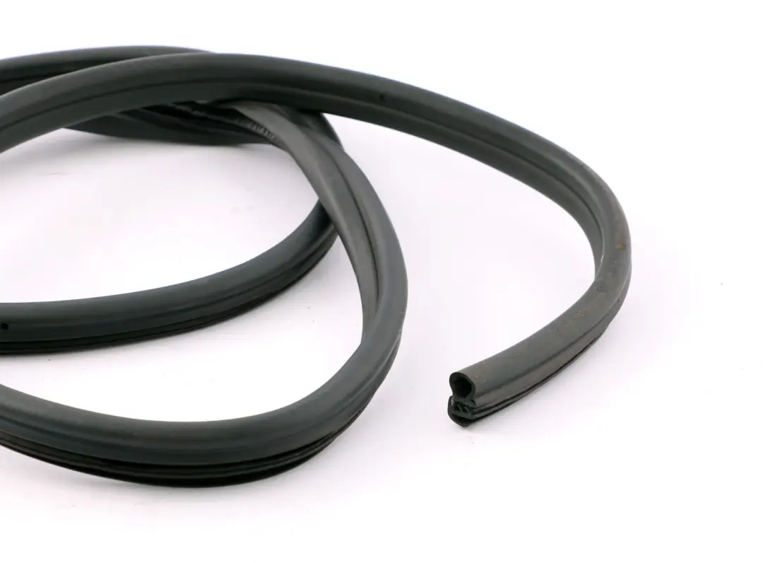 Paraspigoli Porta Posteriore SX Dx 5172 per BMW E90 E90N LCI con numero di parte 7247260 BMW E90 E90N LCI Paraspigoli Porta Posteriore SX Dx 5172 - SKU 7247260-1 - Numero di parte 7247260