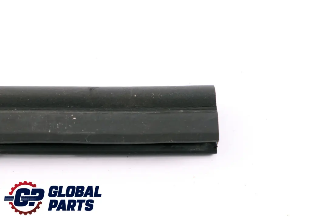 Seal Gasket Hood Bonnet Rear to BMW Z4 Series E89 Roadster Cabrio with Part number 7247907 BMW Z4 Series E89 Roadster Cabrio Seal Gasket Hood Bonnet Rear - SKU 7247907 - Part number 7247907