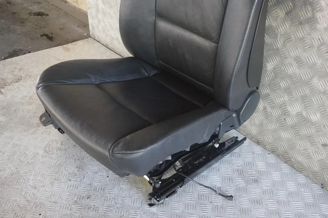 BMW 5 Reihe E60 E61 Vorne Rechts Sitz Leder Schwarz - SKU 7249321-5 - Teilenummer 7249321