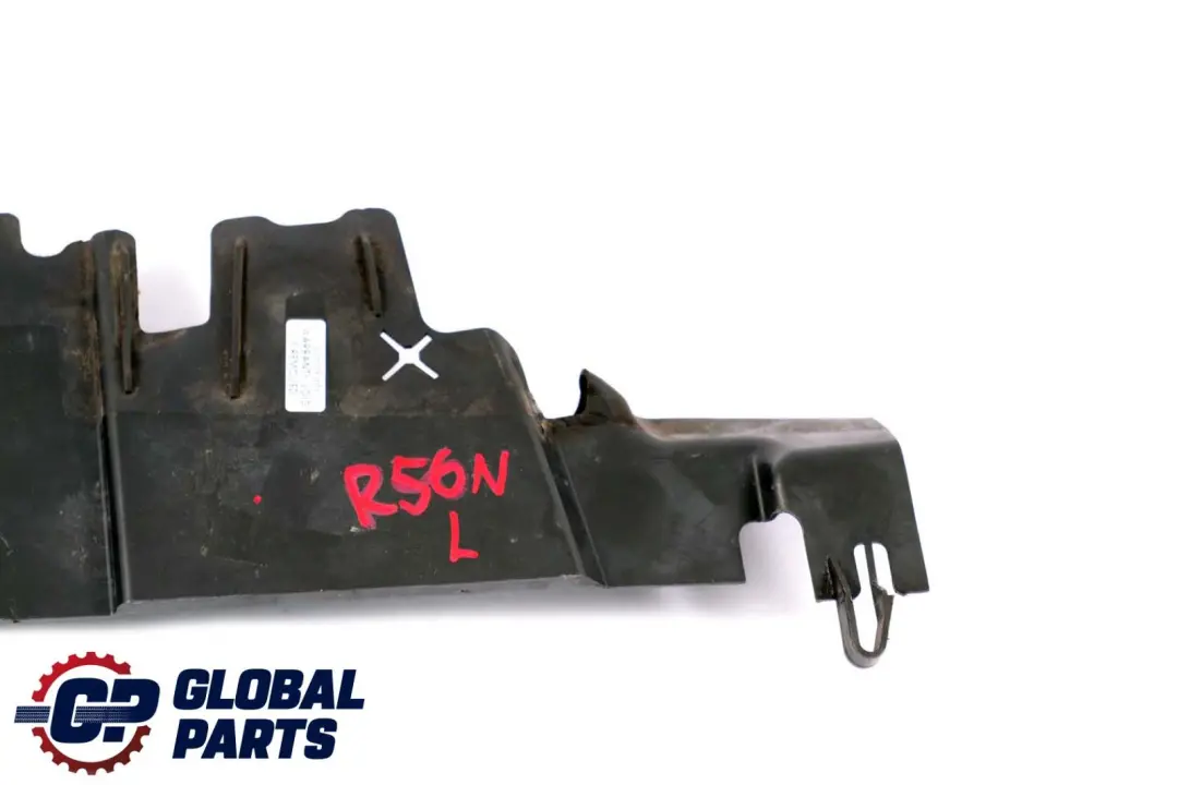 Pannello rifinitura Paraurti Anteriore Condotto d'Aria Sinistro per Mini R55 R56 LCI con numero di parte 7250781 Mini R55 R56 LCI Pannello rifinitura Paraurti Anteriore Condotto d'Aria Sinistro - SKU 7250781 - Numero di parte 7250781