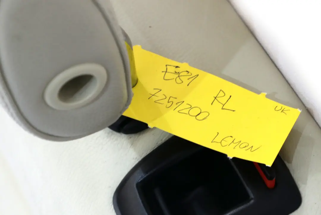 Oparcie kanapy lewy tył kanapa do BMW E81 E87 LCI o numerze 7251200 BMW E81 E87 LCI Oparcie kanapy lewy tył kanapa - SKU 7251200 - Numer Części 7251200