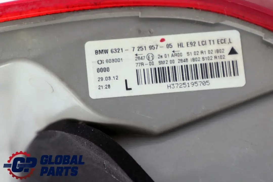 Feu arrière dans le panneau latéral gauche pour BMW E92 LCI à propos du numéro de pièce 7251957 BMW E92 LCI Feu arrière dans le panneau latéral gauche - SKU 7251957 - Numéro de pièce 7251957