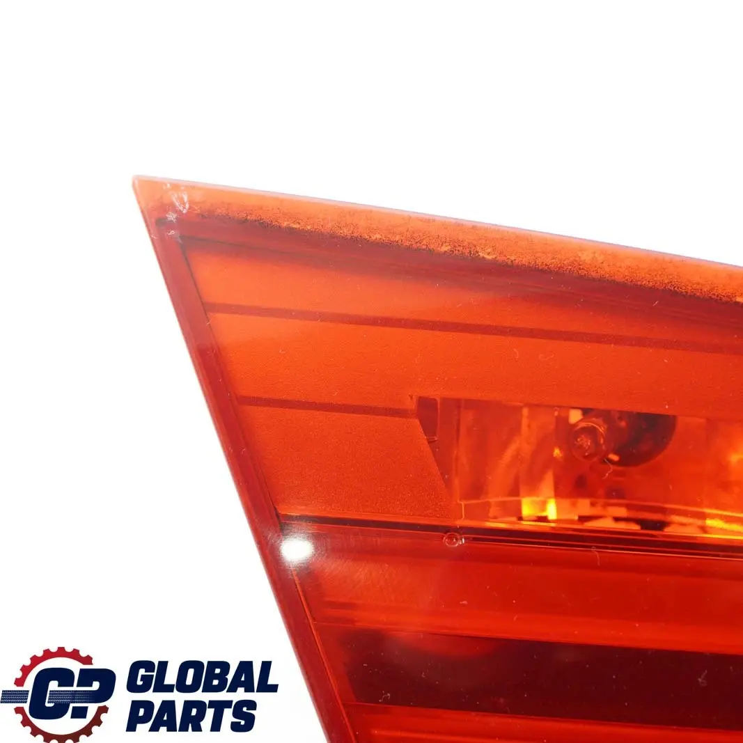 Luz Trasera Izquierda en Tapa del Maletero Porton Trasero para BMW E93 LCI con número de pieza 7252783 BMW E93 LCI Luz Trasera Izquierda en Tapa del Maletero Porton Trasero - SKU 7252783 - Número de pieza 7252783
