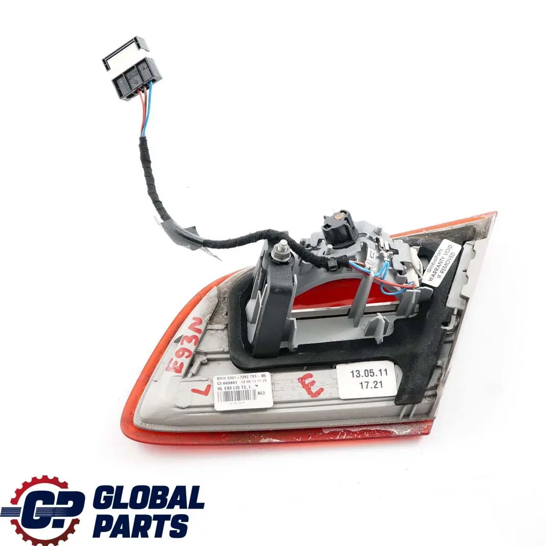 Luz Trasera Izquierda en Tapa del Maletero Porton Trasero para BMW E93 LCI con número de pieza 7252783 BMW E93 LCI Luz Trasera Izquierda en Tapa del Maletero Porton Trasero - SKU 7252783 - Número de pieza 7252783