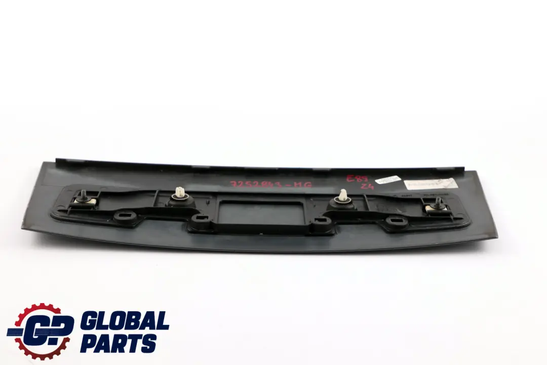 Abdeckung Dritte Bremsleuchte Mineralgrau für BMW Z4 E89 Cabrio Roadster mit Teilenummer 7252843 BMW Z4 E89 Cabrio Roadster Abdeckung Dritte Bremsleuchte Mineralgrau - SKU 7252843-MG - Teilenummer 7252843