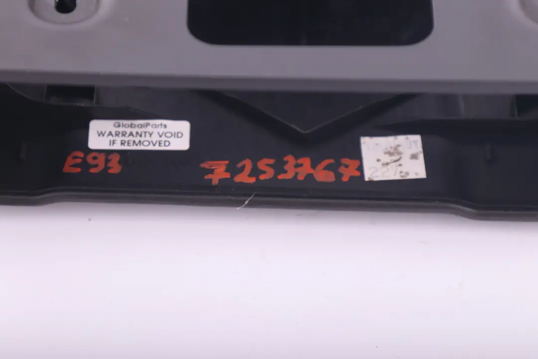 Asiento Negro Reposacabezas Cubierta Izquierda para BMW E93 LCI con número de pieza 7253767 BMW E93 LCI Asiento Negro Reposacabezas Cubierta Izquierda - SKU 7253767 - Número de pieza 7253767