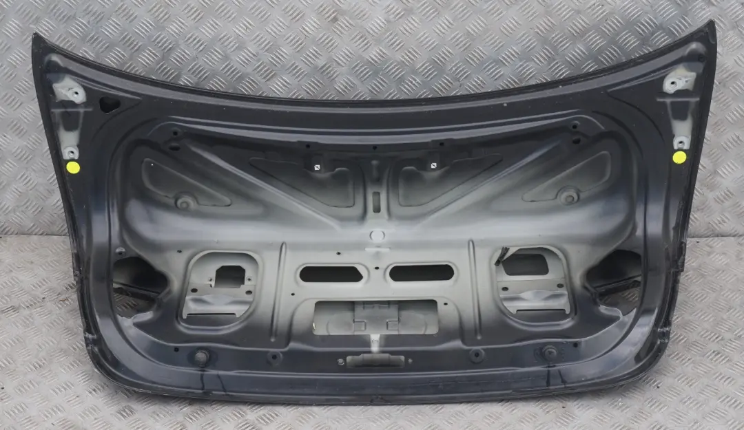 Klapa tylna bagażnika black saphire do BMW E90 LCI o numerze 7254425 BMW E90 LCI Klapa tylna bagażnika black saphire - SKU 7254425-BS1 - Numer Części 7254425