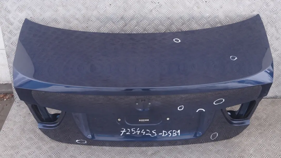 Trunk Boot Lid Tailgate Tiefseeblau Deep Sea Blue A to BMW 3 Series E90 LCI 1 Rear with Part number 7254425 BMW 3 Series E90 LCI 1 Rear Trunk Boot Lid Tailgate Tiefseeblau Deep Sea Blue A - SKU 7254425-DSB1 - Part number 7254425