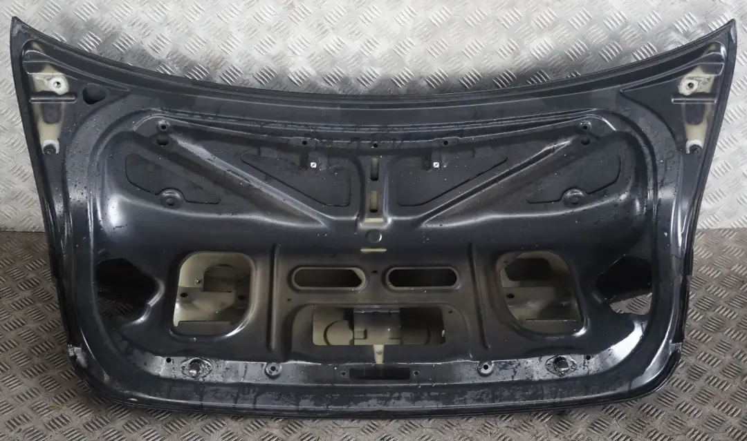 Trunk Boot Lid Tailgate Schwarz 2 Black - 668 to BMW 3 Series 4 E90 LCi Rear with Part number 7254425 BMW 3 Series 4 E90 LCi Rear Trunk Boot Lid Tailgate Schwarz 2 Black - 668 - SKU 7254425-SCH4 - Part number 7254425