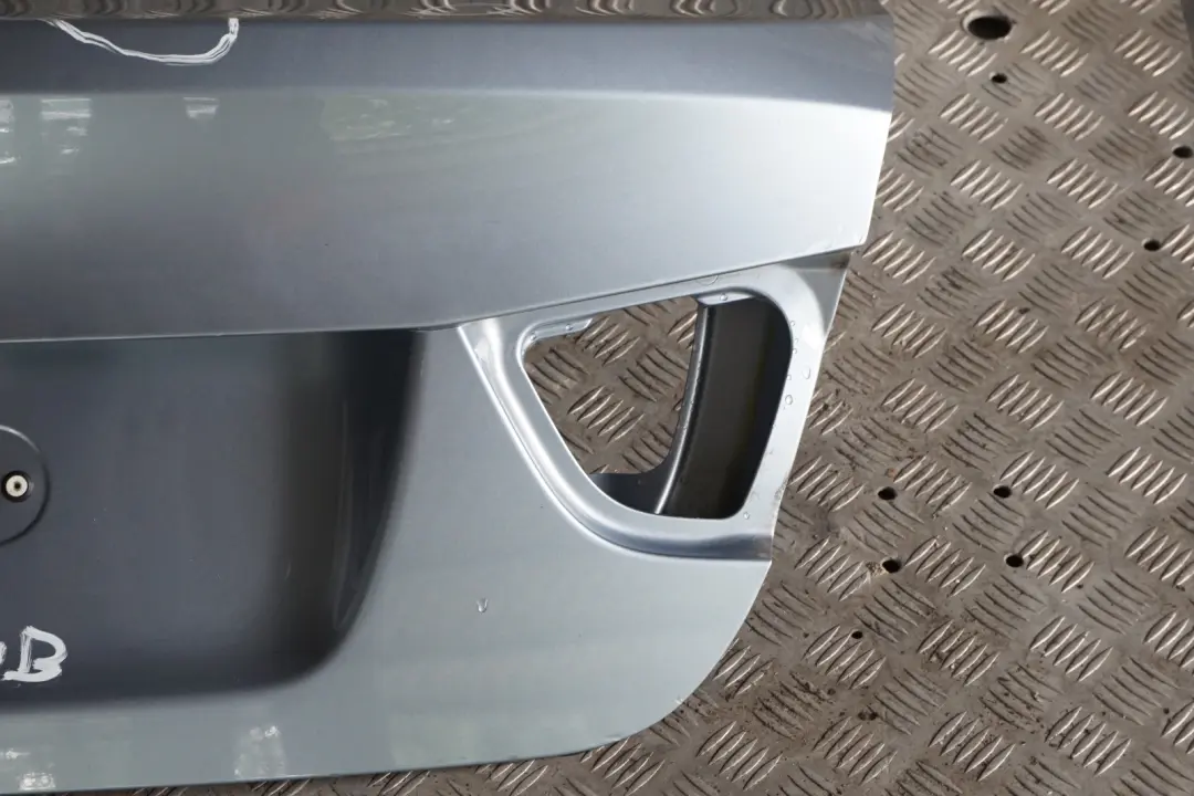 Klapa tylna bagażnika Bluewater do BMW E90 LCI o numerze 7254425 BMW E90 LCI Klapa tylna bagażnika Bluewater - SKU 7254425-WB - Numer Części 7254425