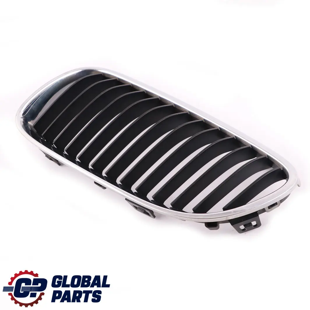 Grill Atrapa Nerka Kratka Lewa Chrom do BMW E92 E93 LCI o numerze 7254971 BMW E92 E93 LCI Grill Atrapa Nerka Kratka Lewa Chrom - SKU 7254971 - Numer Części 7254971